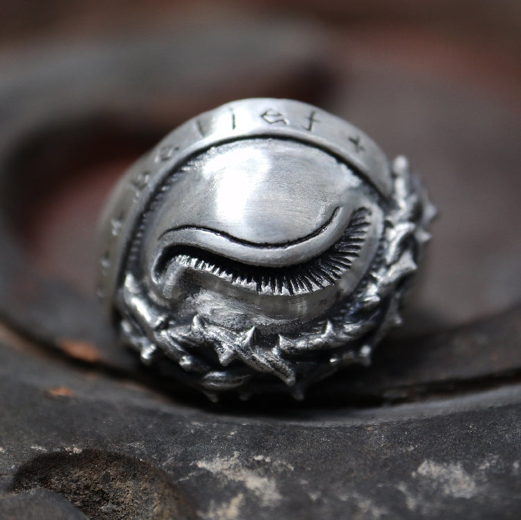 Thorn Eye Ring